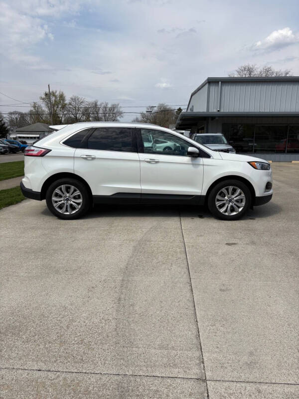 2022 Ford Edge Titanium