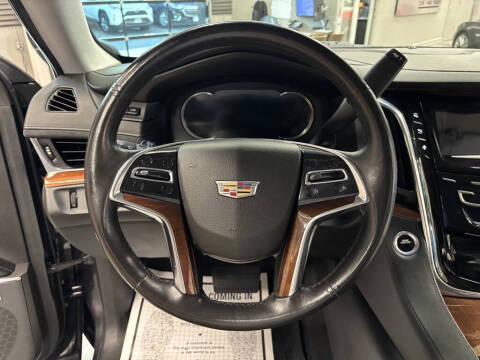2016 Cadillac Escalade Luxury Collection