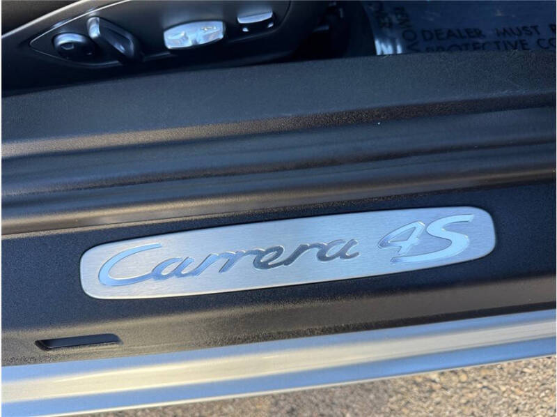 2014 Porsche 911 Carrera 4S