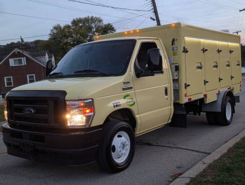 2022 Ford E-Series E-450 SD