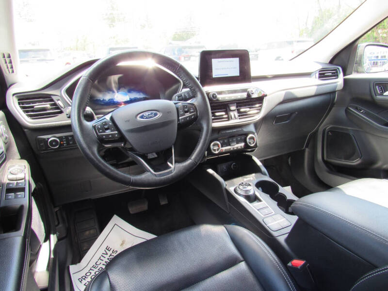 2021 Ford Escape Titanium