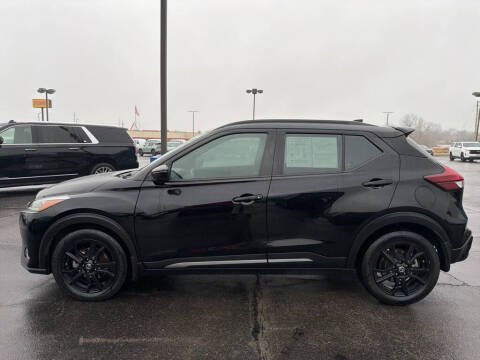 2021 Nissan Kicks SR