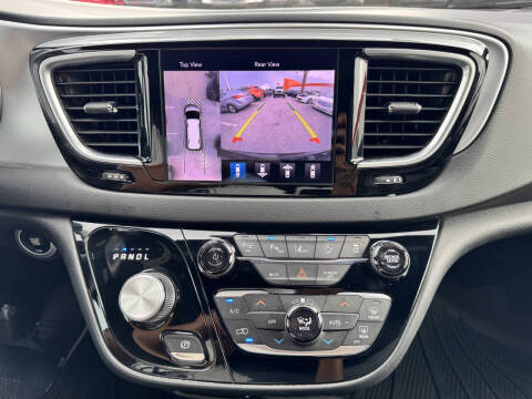 2019 Chrysler Pacifica Touring L Plus