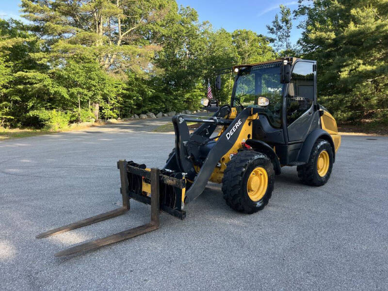 2022 John Deere 204L