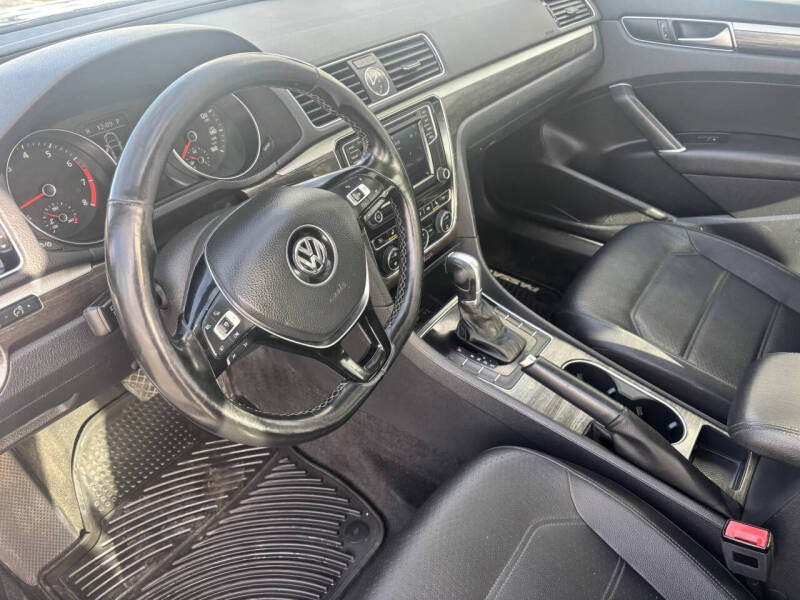 2016 Volkswagen Passat 1.8T SE