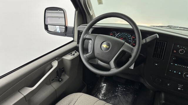 2024 Chevrolet Express LT 3500