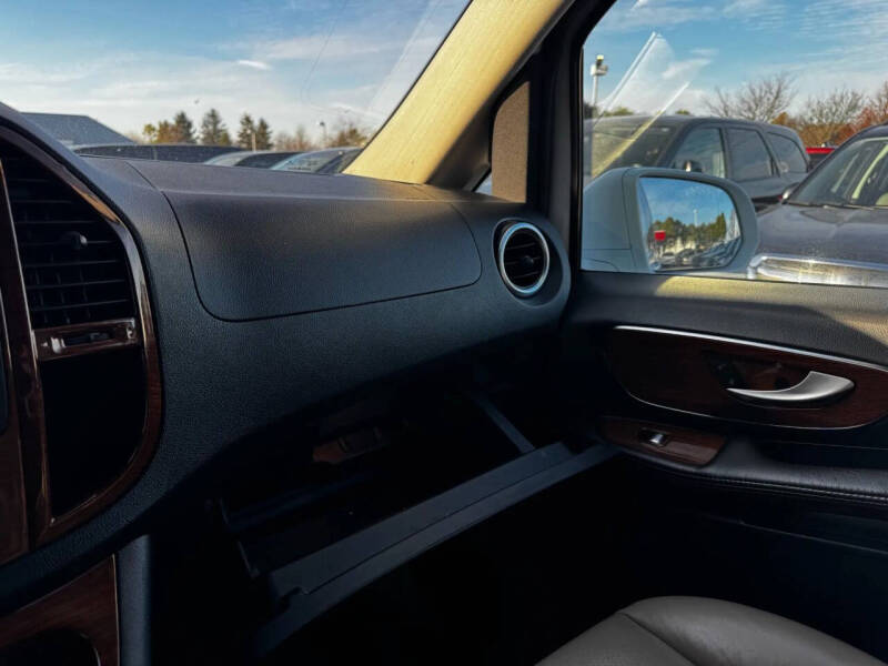 2017 Mercedes-Benz Metris