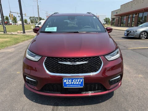 2022 Chrysler Pacifica Touring