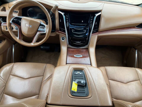 2017 Cadillac Escalade ESV Platinum