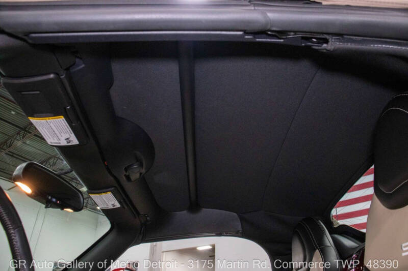 2009 Saturn SKY Red Line