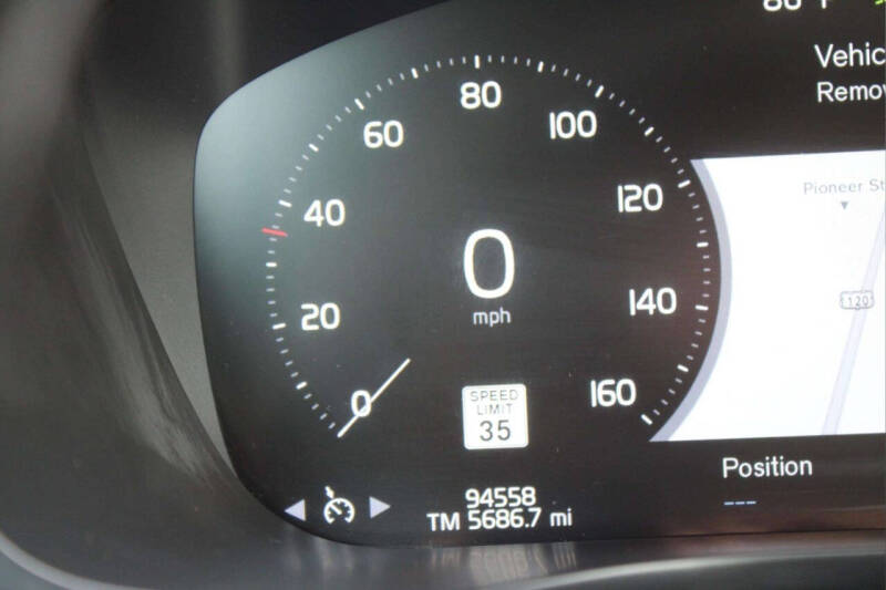 2019 Volvo XC60 T5 Momentum