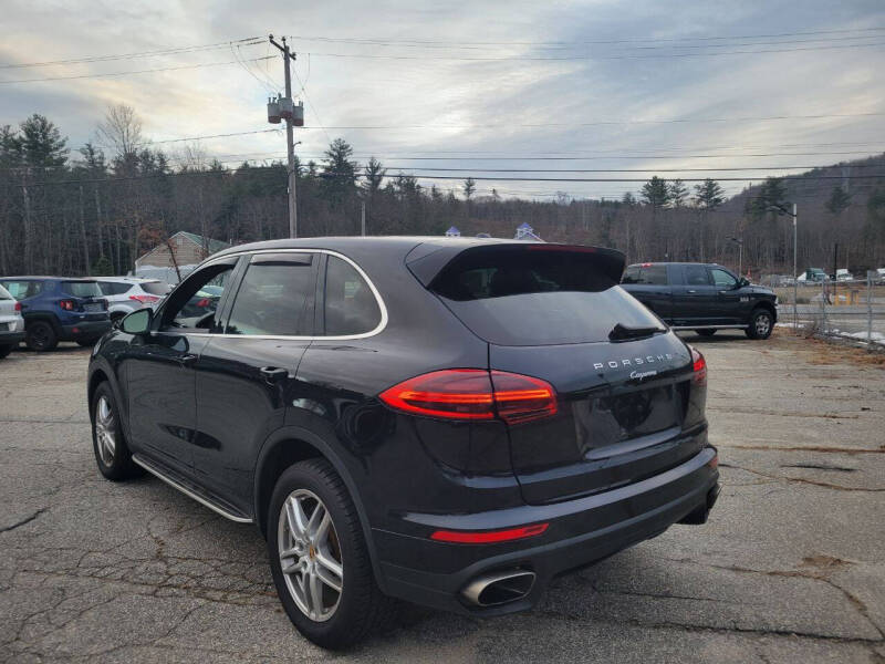 2016 Porsche Cayenne Base photo 7