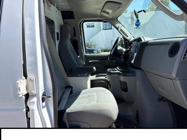 2012 Ford E-Series E-150