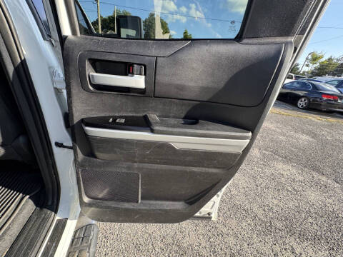 2019 Toyota Tundra SR5