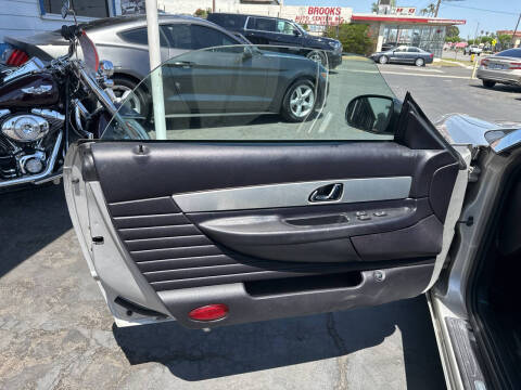 2005 Ford Thunderbird Deluxe