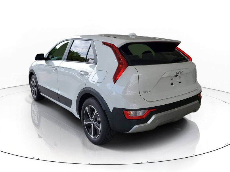 2026 Kia Niro LX