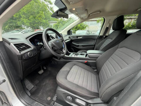 2022 Ford Edge SE