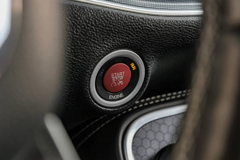 2015 Dodge Challenger SRT 392