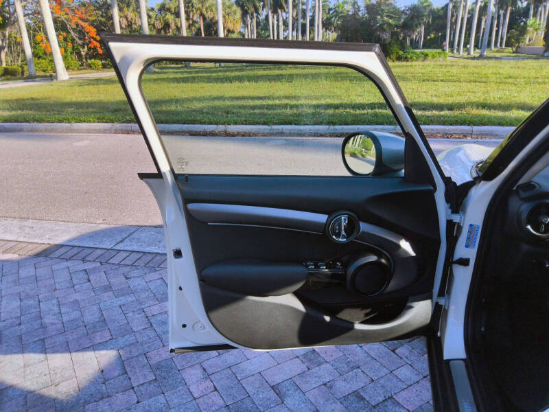 2023 MINI Hardtop 4 Door Cooper