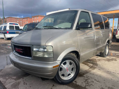 2005 GMC Safari SLT
