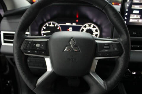 2026 Mitsubishi Outlander ES