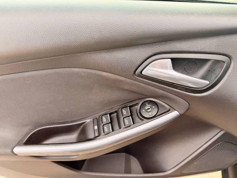 2012 Ford Focus Titanium