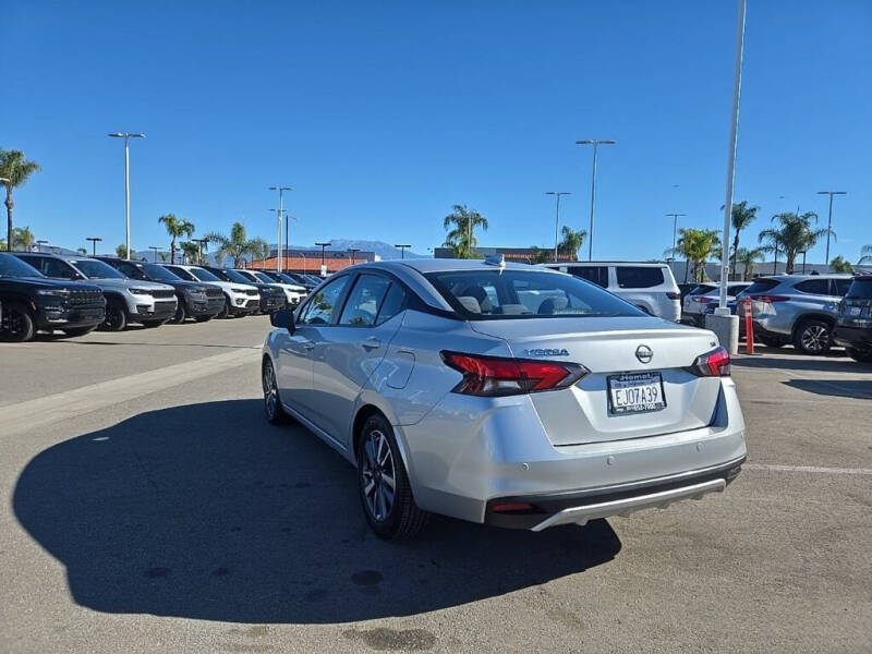 2023 Nissan Versa SV