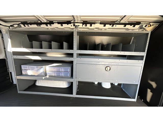 2025 Chevrolet Express 2500