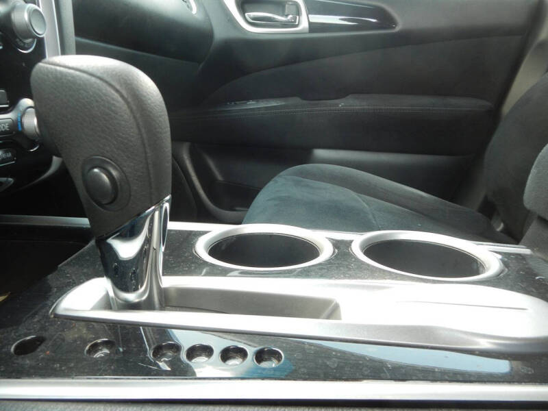 2013 Nissan Pathfinder S