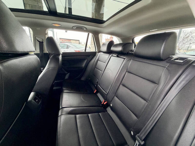 2014 Volkswagen Jetta SportWagen TDI