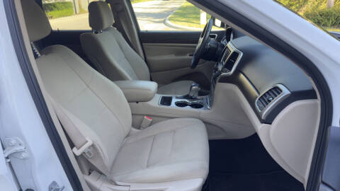 2017 Jeep Grand Cherokee Laredo