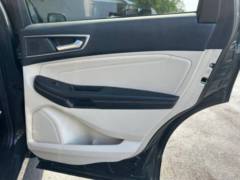 2023 Ford Edge Titanium