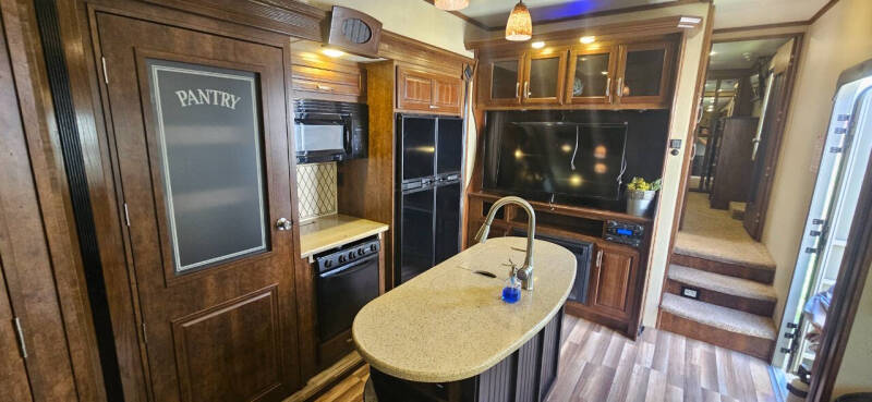 2015 Grand Design RV Momentum