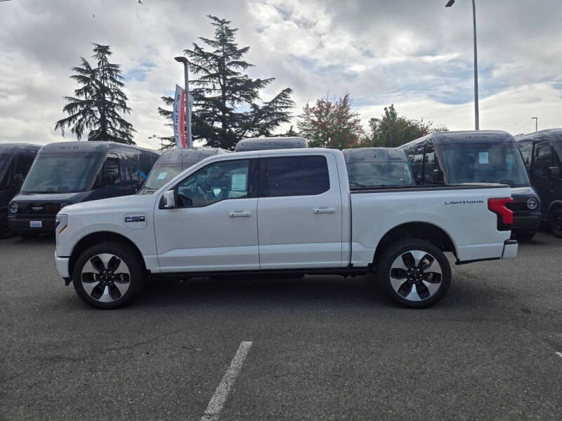 2025 Ford F-150 Lightning Platinum