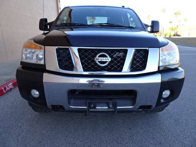 2014 Nissan Titan SV