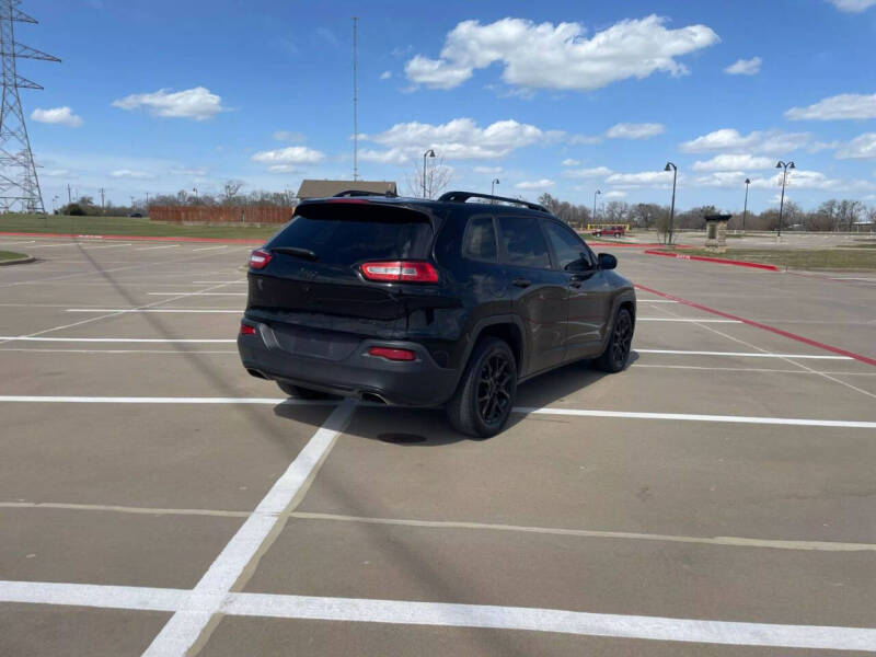 2017 Jeep Cherokee