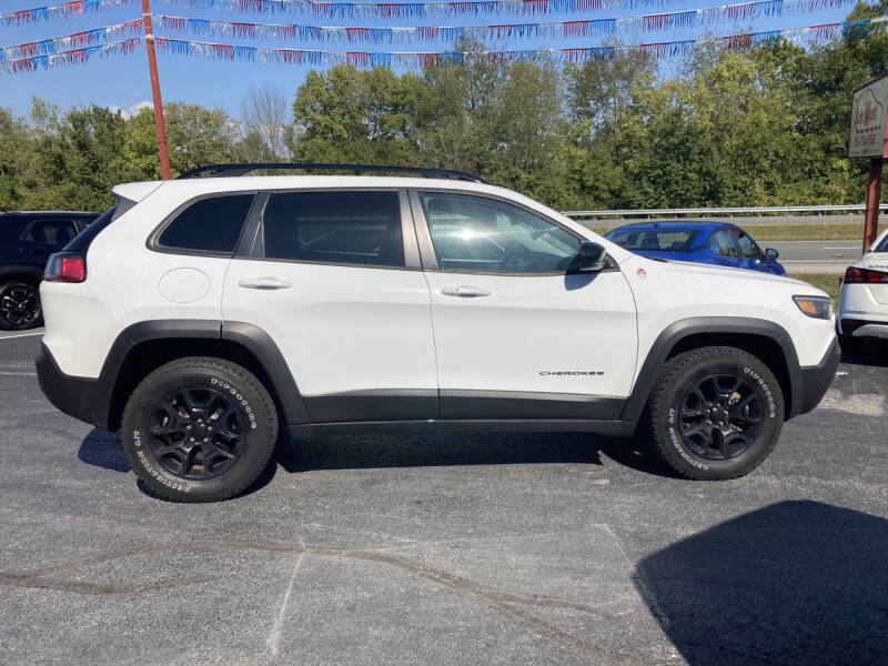 2022 Jeep Cherokee Trailhawk