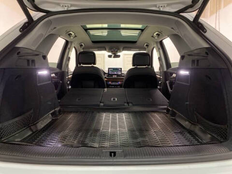 2023 Audi Q5 quattro Premium Plus 40 TFSI