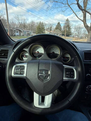 2014 Dodge Challenger SXT Plus