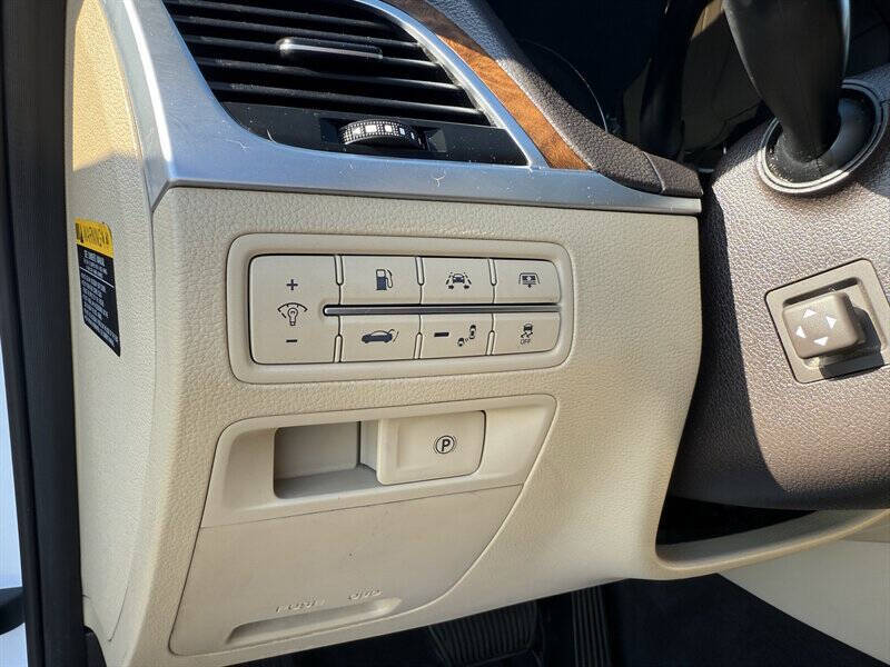2015 Hyundai Genesis