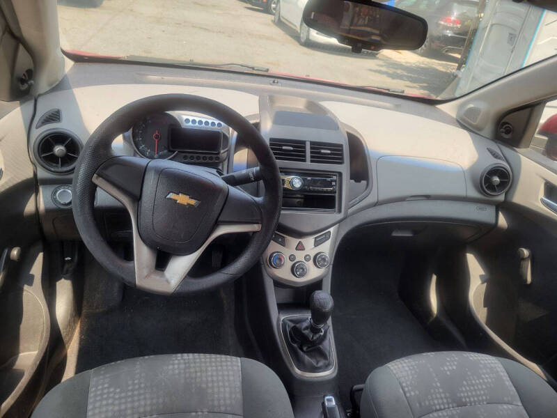 2012 Chevrolet Sonic LS