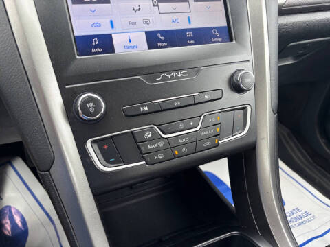 2020 Ford Fusion SE