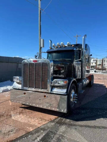2020 Peterbilt 389