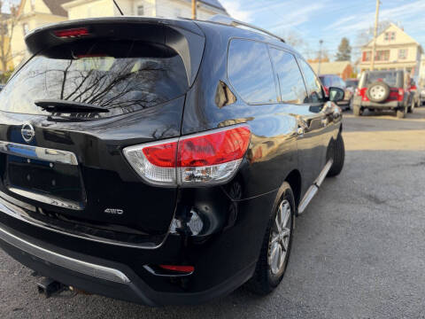 2016 Nissan Pathfinder S