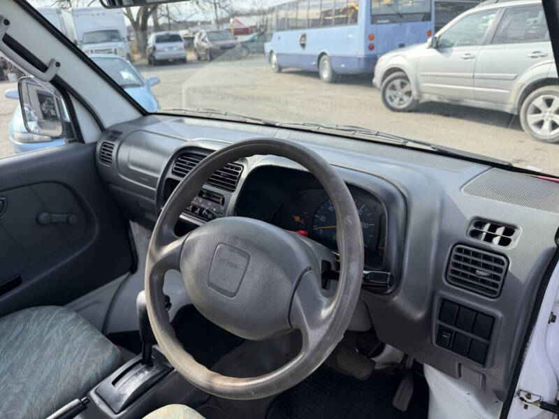 2000 Suzuki Carry