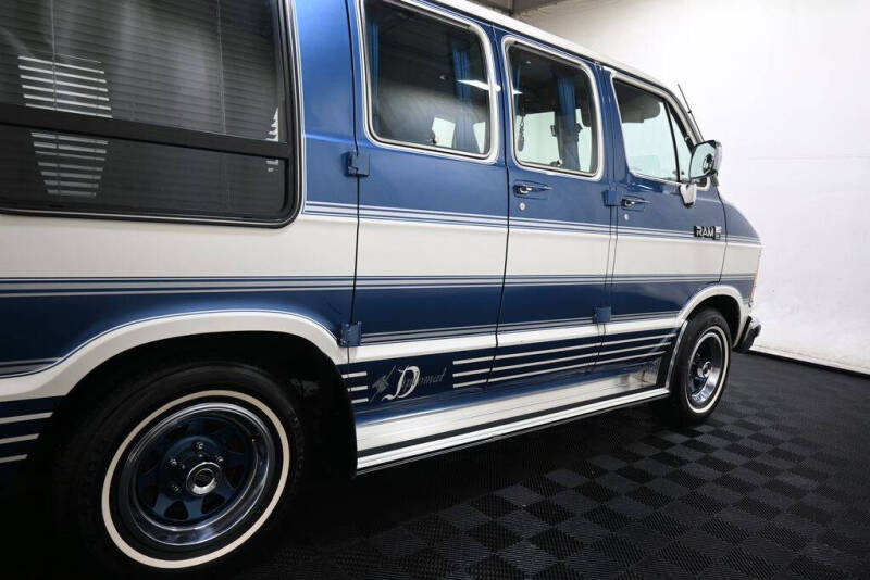 1987 Dodge Ram Van B150
