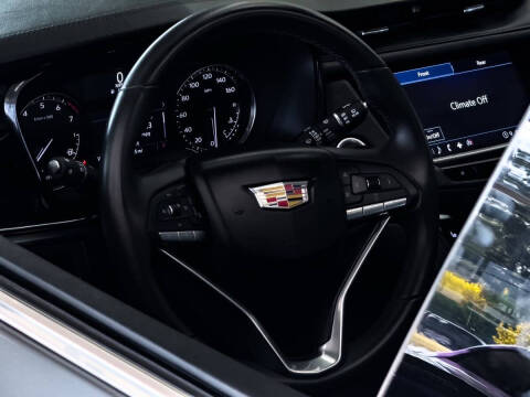 2024 Cadillac XT6 Luxury