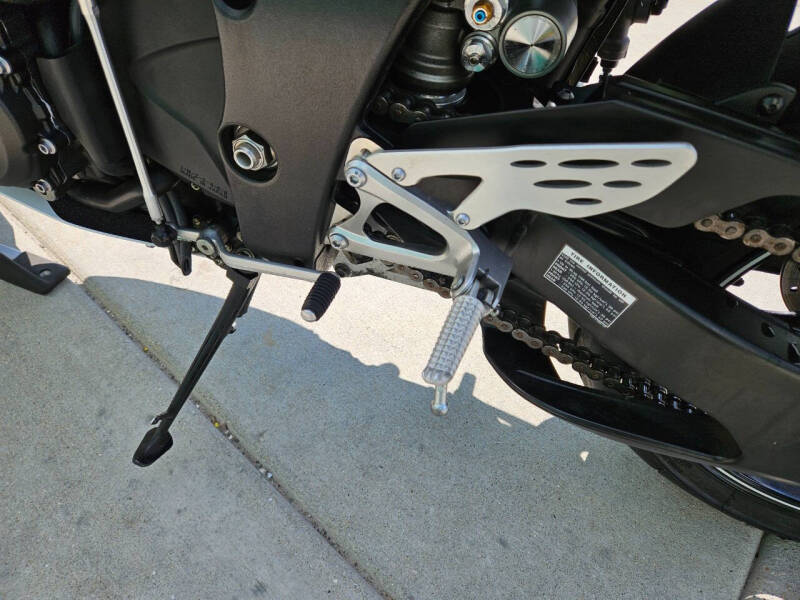 2011 Yamaha YZF-R1