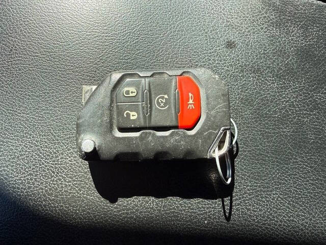 2022 Jeep Gladiator Sport S