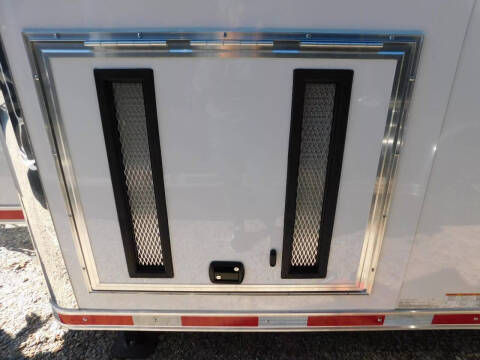 2025 United Trailers UAT 34' Aluminum Stacker Loade